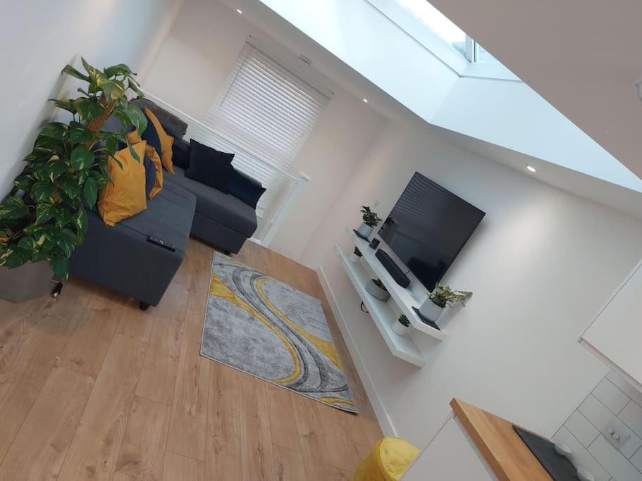 1 Bedroom Modern Duplex Southampton Exterior photo